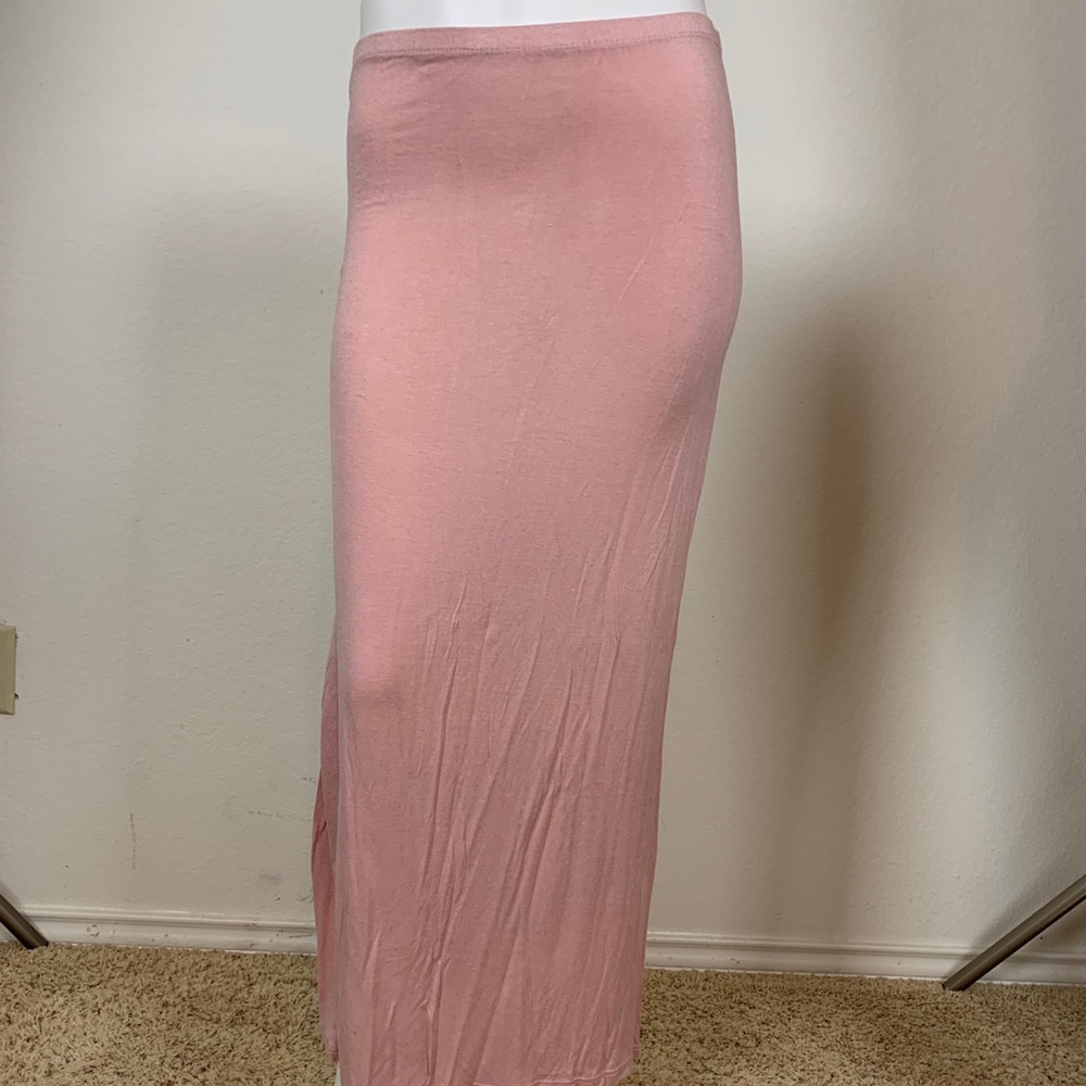 Ladies pink Rainbow stretch skirt sz M